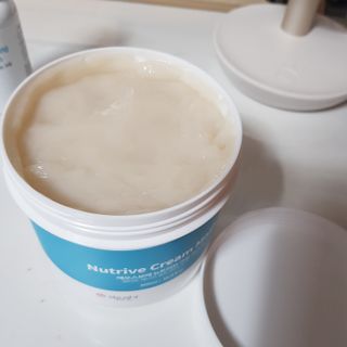 약손명가코스메틱 에오스보떼 뉴트리브 크림 마스크 솔트 500ml — 5점을 준 리뷰어가 2022년 1월 올린 사용 사진