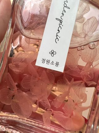 디어포레스트 쁘띠 플라워 디퓨저 시리즈 — 5점을 준 리뷰어가 2022년 8월 올린 사용 사진