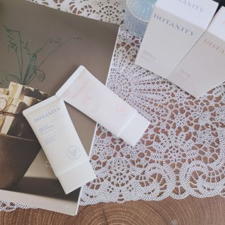 보타니티 촉촉수분자차 아쿠아핏 선 에센스 50ml + 보송톤업자차 징크 선 로션 50ml SPF50+ PA++++ (4/25) — 5점을 준 리뷰어가 2022년 5월 올린 사용 사진