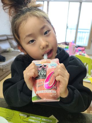 ORIHIRO 오리히로 곤약젤리 제로칼로리 130g 4종 4팩(맛별로 1팩씩) — 5점을 준 리뷰어가 2023년 3월 올린 사용 사진