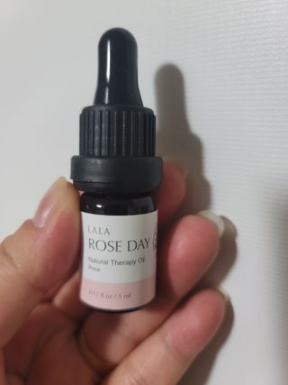 라라로즈데이 시즌2 천연 아로마오일 Y존 케어 속옷향수 이너퍼퓸 5ml  여성의 자존감을 UP시키자 — 5점을 준 리뷰어가 2021년 10월 올린 사용 사진
