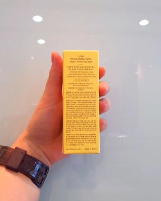 스킨큐어 산다화 비타민c 화이트닝 에센스 30ml — 5점을 준 리뷰어가 2023년 7월 올린 사용 사진
