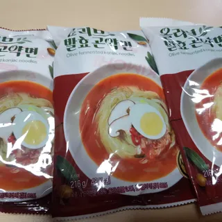 클린24시간 올리브발효곤약면 시원김치면 1세트-(3봉) — 5점을 준 리뷰어가 2023년 11월 올린 사용 사진