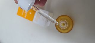 체르엠 스템앤셀 비타민 브라이트닝 에센스 30ml 1개 — 5점을 준 리뷰어가 2021년 10월 올린 사용 사진