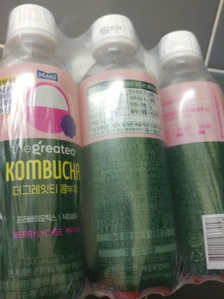 더그레잇티 콤부차 300ml *12개입 (오리지널 6개+베리리치 6개) — 5점을 준 리뷰어가 2022년 7월 올린 사용 사진