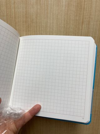 리훈 2023년 하고싶은말다이어리 (세로/정사각 중 택 1, 베이지/블루 중 택 1) — 5점을 준 리뷰어가 2023년 1월 올린 사용 사진