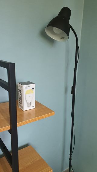 헤이홈 LED전구 화이트 스마트 전구 wifi 연결 스마트폰 연동 음성제어 원격제어 — 5점을 준 리뷰어가 2021년 5월 올린 사용 사진