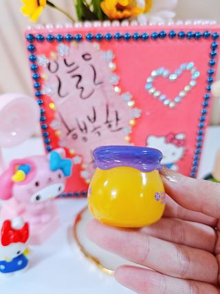 틱톡 [후르디아] 튼입술해결템 올리브영 블루베리 하이드레이팅 허니 립밤 — 5점을 준 리뷰어가 2023년 12월 올린 사용 사진