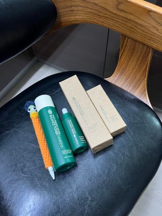 크라스나 밸런스 토너/글리밍 세럼 2종 세트 — 5점을 준 리뷰어가 2022년 7월 올린 사용 사진