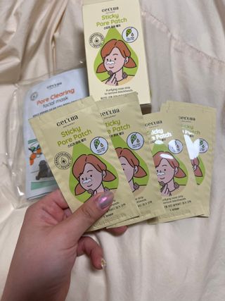 세뚜아(Cettua) 세뚜아 스티키 포어 패치 Cettua Sticky Pore Patch — 5점을 준 리뷰어가 2023년 8월 올린 사용 사진