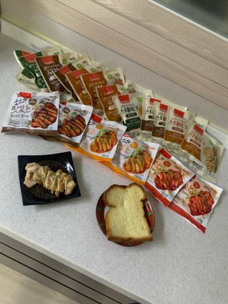 굽네몰 [굽네] 소스가 맛있는 닭가슴살 슬라이스 4종 — 5점을 준 리뷰어가 2021년 11월 올린 사용 사진
