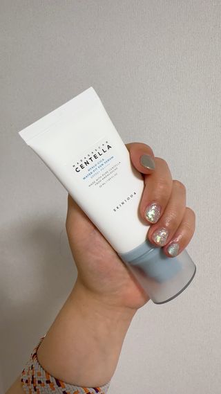 [스킨1004] 마다가스카르 센텔라 히알루-시카 워터핏 선세럼 50ml — 5점을 준 리뷰어가 2024년 5월 올린 사용 사진