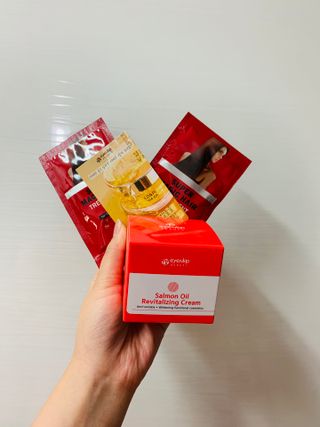 아이앤립 / EYENLIP 아이앤립 연어오일 리바이탈라이징 크림 — 5점을 준 리뷰어가 2021년 3월 올린 사용 사진