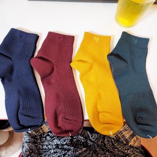 [사이즈가 있는 양말 필로이] 남/여 골지 발목 양말 4족 세트 남【S, M, L, XL】여【S, M, L】_컬러 랜덤 — 5점을 준 리뷰어가 2022년 6월 올린 사용 사진