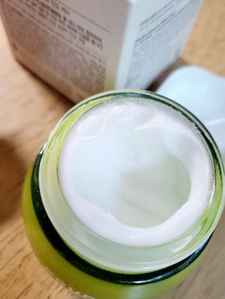 [후르디아] 민감피부 수분크림 비건 아보카도 크림 — 4.5점을 준 리뷰어가 2022년 8월 올린 사용 사진