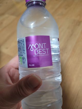 몽베스트 [MONTBEST]위드어스 500mL 20병 — 5점을 준 리뷰어가 2024년 2월 올린 사용 사진