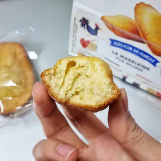 [메종콜리브리] 프랑스 마들렌 메종콜리브리 플레인 마들렌 2팩 — 5점을 준 리뷰어가 2022년 4월 올린 사용 사진