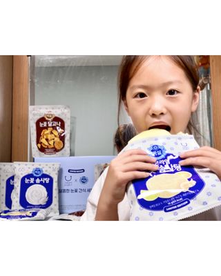 딜라이트 프로젝트  달콤한 눈꽃 간식세트( 눈꽃 솜사탕 / 레몬라임 솜사탕 / 달고나 총 7EA+스마트톡 증정) — 5점을 준 리뷰어가 2022년 6월 올린 사용 사진