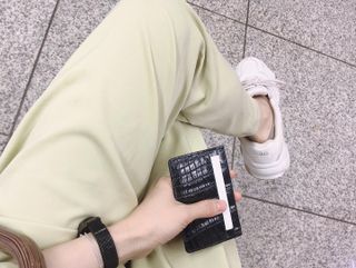 헤임달 Glossy 악어가죽 카드지갑 — 5점을 준 리뷰어가 2021년 5월 올린 사용 사진