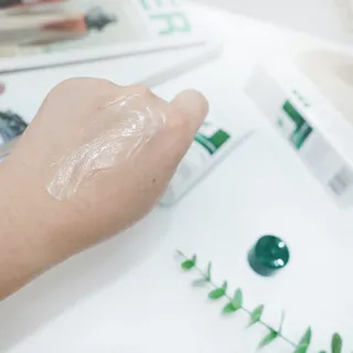 랑벨 랑바이오 블랙 시카 크림 50ml(블랙비 프로폴리스, 시카 4종, 판테놀 10 함유) — 5점을 준 리뷰어가 2022년 4월 올린 사용 사진