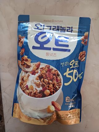 마켓오네이처 오!그래놀라 오트 — 5점을 준 리뷰어가 2024년 4월 올린 사용 사진
