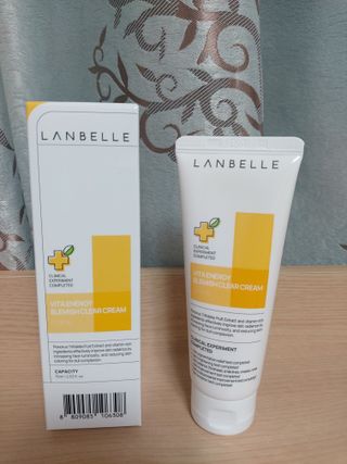 랑벨 비타 에너지 잡티 크림 75ml (피부 속 기미완화크림) — 4점을 준 리뷰어가 2022년 5월 올린 사용 사진