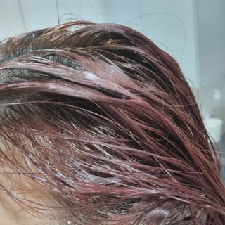 코스모먼트 부스티모 부스팅샴푸60ml + 비듬세정 진정샴푸50ml — 4점을 준 리뷰어가 2022년 1월 올린 사용 사진