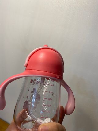 유비맘 트라이탄 코니빨대컵_컬러 랜덤 발송 — 4.5점을 준 리뷰어가 2020년 12월 올린 사용 사진
