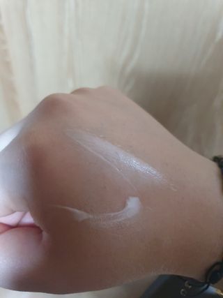 산수시 아쿠아 베네핏 24h 수부지 물광 속건조 수분크림 50ml — 5점을 준 리뷰어가 2021년 7월 올린 사용 사진