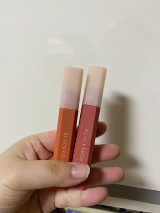 [블랙루즈]하프앤하프틴트 10종 中 택1+랜덤1 — 5점을 준 리뷰어가 2021년 2월 올린 사용 사진