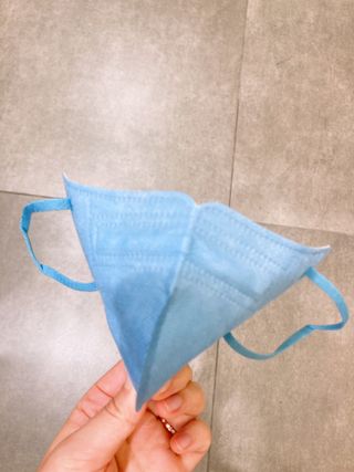 [애니가드] 키즈 라이트 KC인증 새부리형 패션 컬러마스크 30매 소형 어린이 — 5점을 준 리뷰어가 2022년 7월 올린 사용 사진