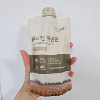 일일하우 슬리밍 플랜B 고소한 귀리맛, 진한 카카오맛 (체중조절식) — 5점을 준 리뷰어가 2023년 5월 올린 사용 사진