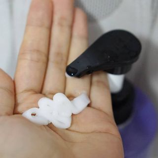 쿤달 [KUNDAL 공식] 프리미엄 헤어 케어 스페셜 세트 샴푸 500ml &amp; 트리트먼트 500ml — 5점을 준 리뷰어가 2021년 3월 올린 사용 사진