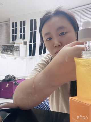 체르엠 스템앤셀 비타민 브라이트닝 에센스 30ml 1개 — 4점을 준 리뷰어가 2021년 9월 올린 사용 사진
