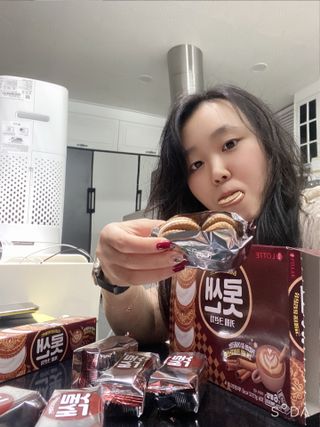 롯데제과 롯샌 카페크런치 — 4점을 준 리뷰어가 2021년 10월 올린 사용 사진