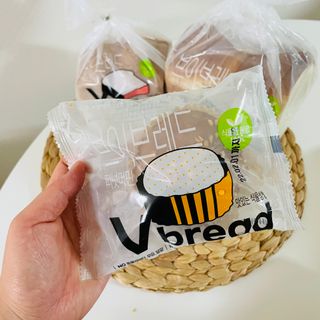 롯데제과 Vbread 포카치아식빵1개 + 미니식빵 1개 + 머핀 2개 세트 — 5점을 준 리뷰어가 2021년 9월 올린 사용 사진