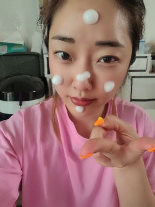아이디플라코스메틱 아이디 브이로직 마이너스 필링 토너 110ml — 5점을 준 리뷰어가 2022년 5월 올린 사용 사진