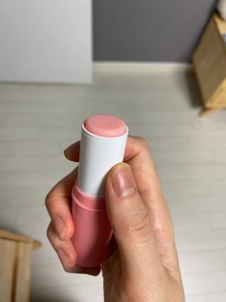 스킨큐어 산다화 카멜리아 안티 링클 멀티밤 — 5점을 준 리뷰어가 2022년 10월 올린 사용 사진