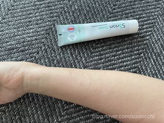 건선/아토/습진/민감성 피부 천연보습진정크림 소리온 크림 & 센시티브 크림 50g — 5점을 준 리뷰어가 2022년 3월 올린 사용 사진