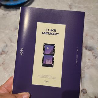 리훈 2024다이어리 아이라이크 모눈다이어리 — 5점을 준 리뷰어가 2023년 9월 올린 사용 사진