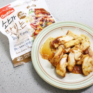 굽네몰 [굽네] 소스가 맛있는 닭가슴살 슬라이스 4종 — 5점을 준 리뷰어가 2021년 12월 올린 사용 사진