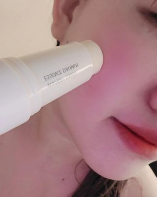 아이레시피 워터리터치 에센스 선 밤 [SPF50+/PA++++] — 4점을 준 리뷰어가 2023년 3월 올린 사용 사진