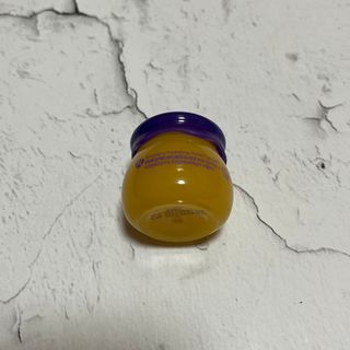 틱톡 [후르디아] 튼입술해결템 올리브영 블루베리 하이드레이팅 허니 립밤 — 5점을 준 리뷰어가 2023년 12월 올린 사용 사진