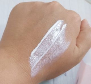 소이베베X신비아파트 모이스쳐 선팩트 SPF50+ PA+++ — 5점을 준 리뷰어가 2023년 4월 올린 사용 사진