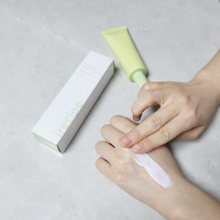 아이레시피 마일드시카 브라이트닝 업 선스크린 SPF50+ PA++++ — 5점을 준 리뷰어가 2023년 6월 올린 사용 사진