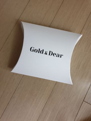 [골드앤디어] 14K 사선 큐빅 원터치 귀걸이_3color — 4점을 준 리뷰어가 2021년 6월 올린 사용 사진