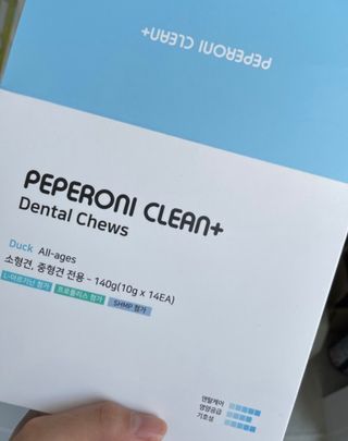 페페로니 2종 세트 클린플러스 덴탈껌 치킨+덕 — 5점을 준 리뷰어가 2021년 8월 올린 사용 사진