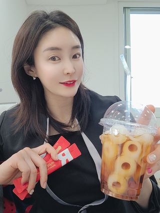 디오르 버닝레드 — 5점을 준 리뷰어가 2021년 12월 올린 사용 사진