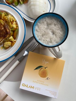 달람하리 DALAMHARI [미.친.탄.산.] 과즙 듬뿍 청량한 탄산 습관 15kcal 슈퍼콤부차 (오미자 / 유자 / 매실 택1) — 5점을 준 리뷰어가 2022년 8월 올린 사용 사진