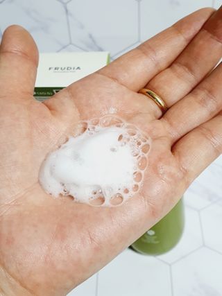 [후르디아] 아보카도 약산성 비건 여성 청결제 — 5점을 준 리뷰어가 2022년 3월 올린 사용 사진